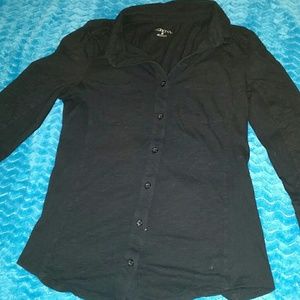 Black long sleeve t-shirt